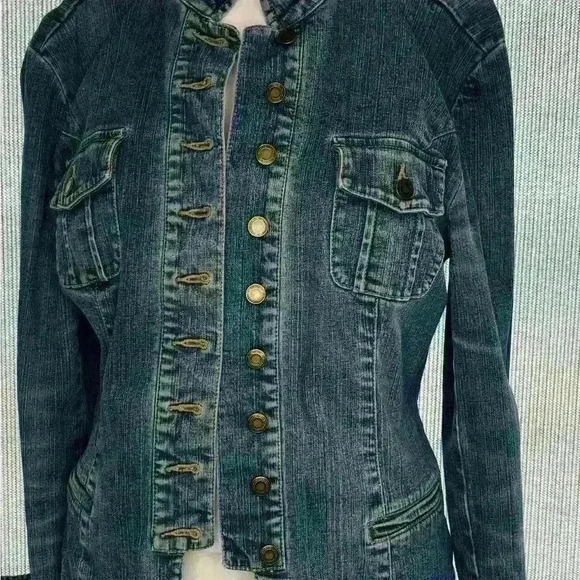 INC hand painted denim jacket, size M. With French sleeves; Military style - Picture 7 of 9